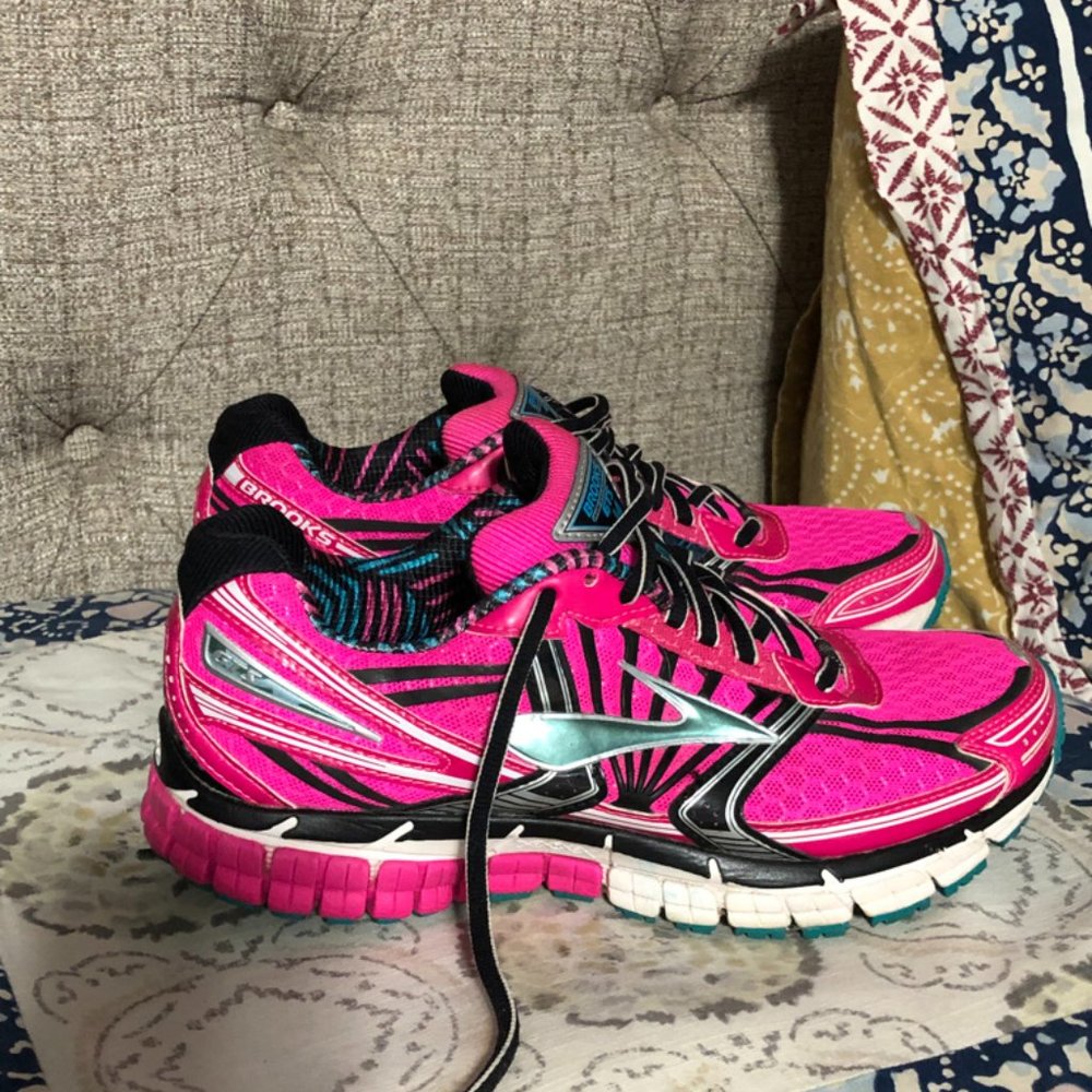 Brooks GTS 14